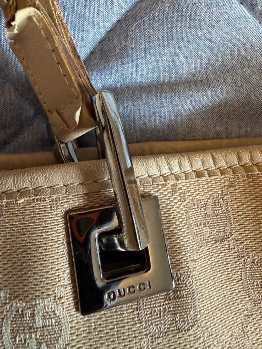 Gucci GG Eclipse Canvas Tote  Top Handles
31”H, 25”W, 12” depth. Model 31243 - Picture 10 of 13
